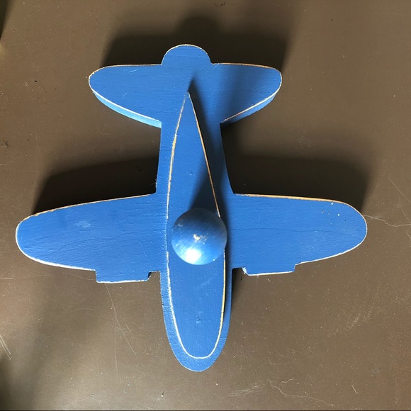 Wooden kid’s clothes pegs, 2 stars and 1 airplane - Picture 3 of 6